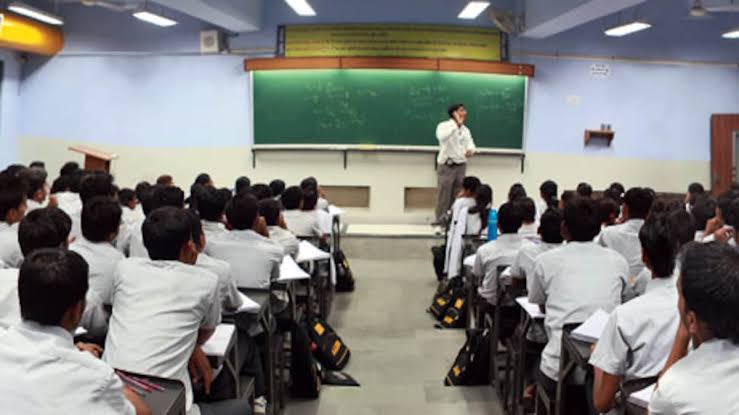 malpani's tweet photo. How many man-years our students waste on preparing for entrance exams for IAS and IIT . What a colossal waste of time and energy in the prime of their lives ! https://t.co/seGccQRSFN