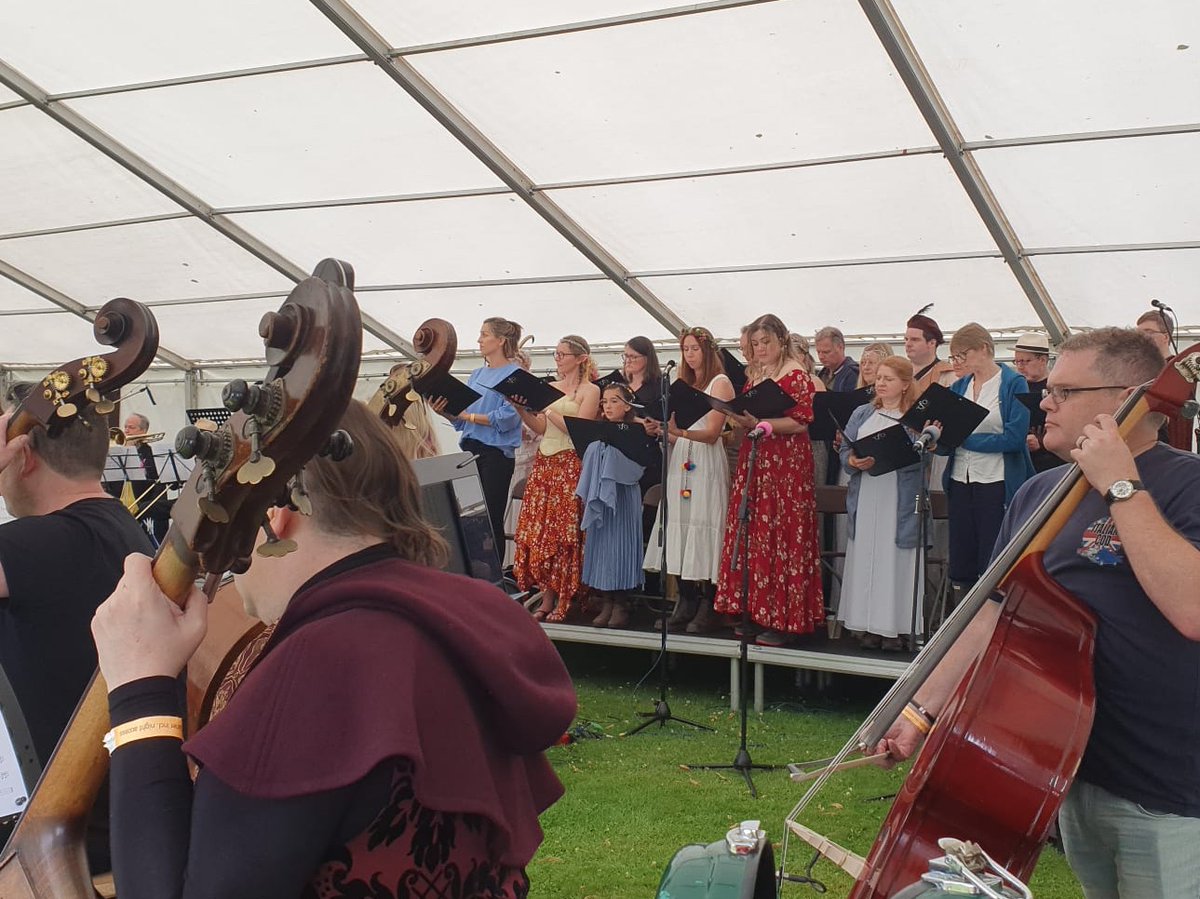 SINGERS WANTED for TfO Choir. Music reading advantageous but not essential as audio recordings available.
Concerts in #Cheltenham &amp; #Shrewsbury
Choir director <a href="/AmyElwin/">Amy Elwin</a>
Fortnightly rehearsals at <a href="/TheElmsSchool/">The Elms School</a> from October.
#sopranos #altos #tenors &amp; #basses welcome.
#filmmusic