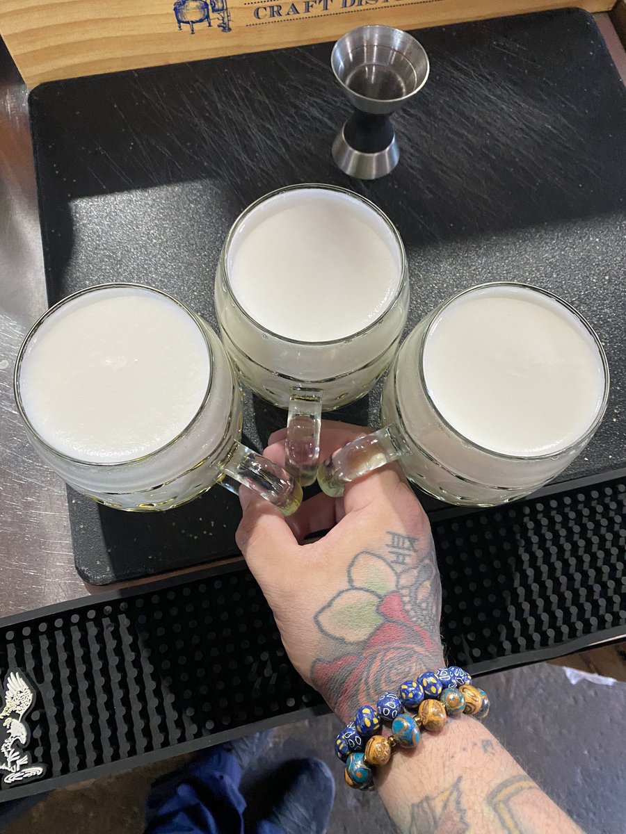 Milk Pours from yesterday 🥛🥛🥛