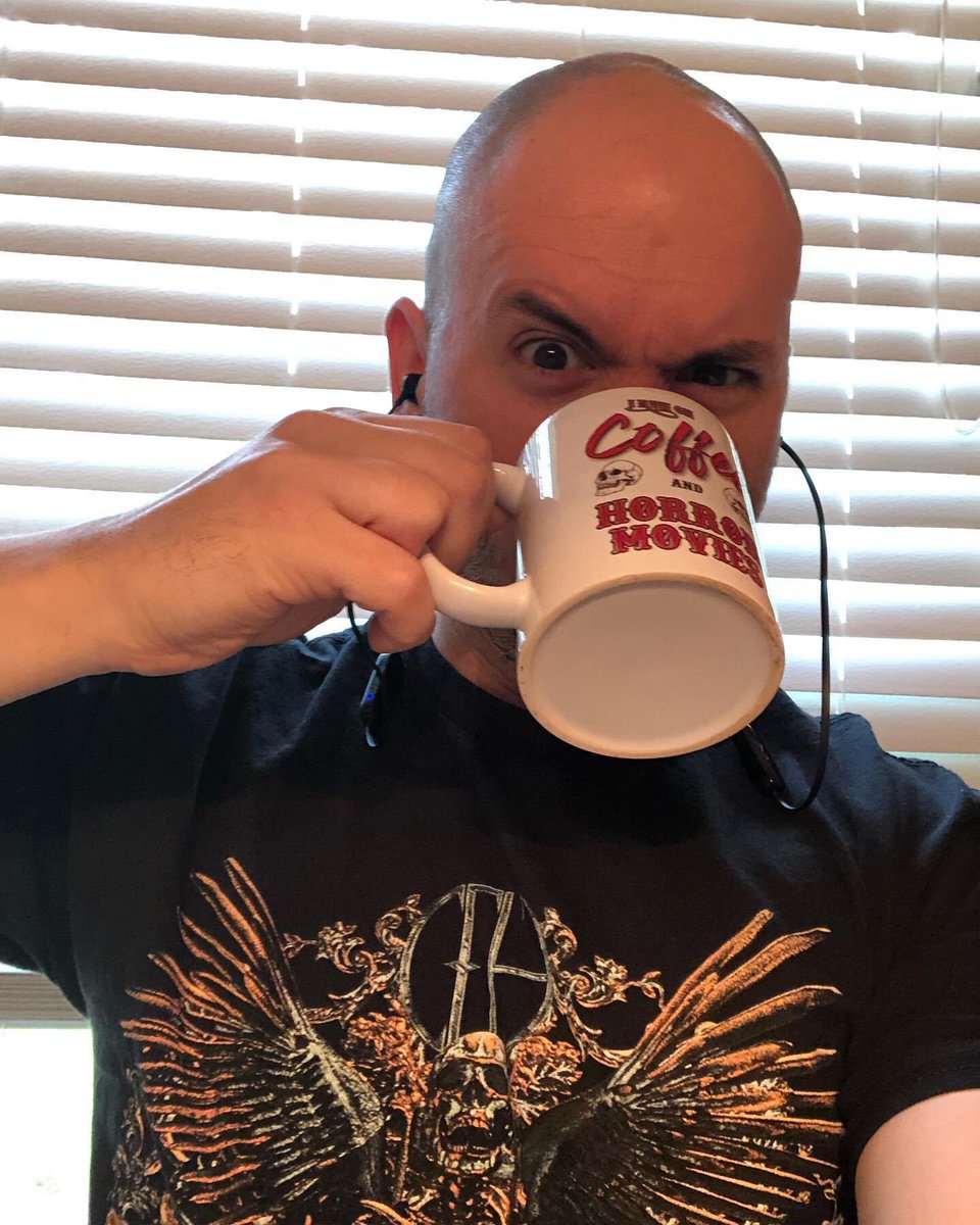 jcwhorrorwriter's tweet photo. 3rd word count, 840 words in 25 mins. Total so far 3,018 words. Now it’s time for the feast of flesh… I mean lunch! #writersretreat #amwriting #mandocon3 #mandomethod #mandomafia #WritingCommmunity #horror https://t.co/4IJJaYm0Dl