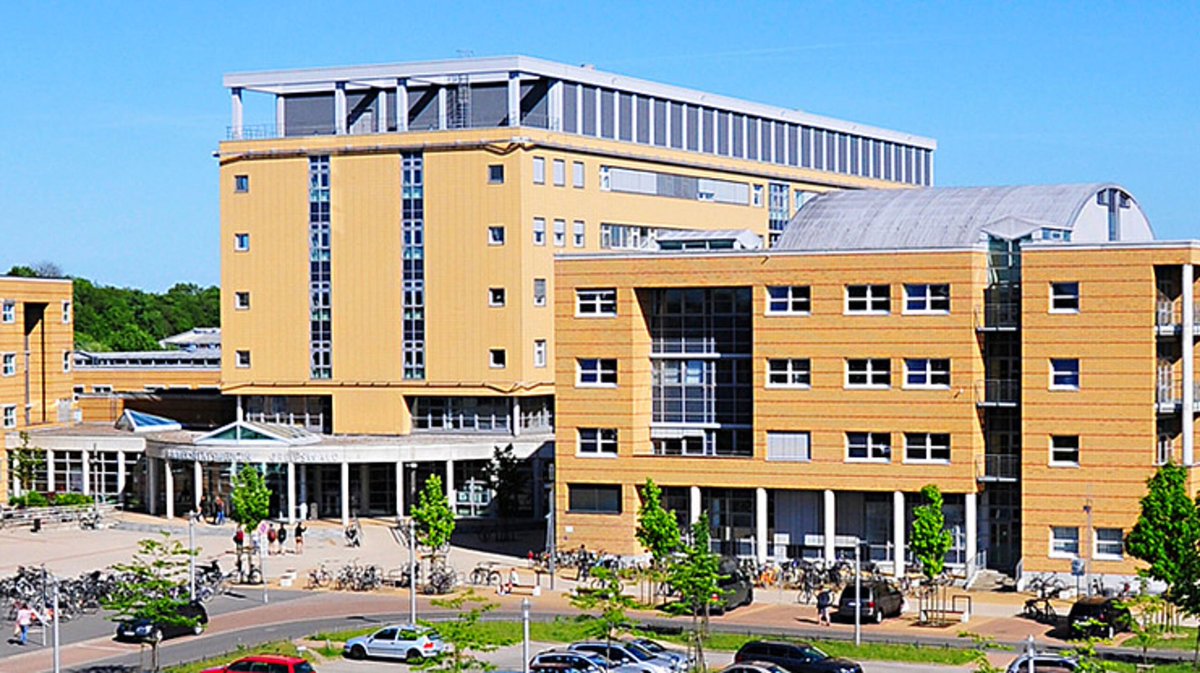 Proud to have served University Medicine Greifswald (@UMGreifswald) as the Director and Chair of Hematology since 2020. Grateful that I had been given the honorable responsibility!