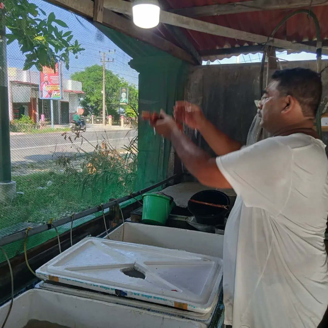 BKIPM_Langsa's tweet photo. #onehealthkipm giat pemeriksaan pengiriman induk udang windu asal Kab. Aceh Timur jumlah 30 ekor tujuan Kota Pontianak @BKIPMPontianak Kalimantan Barat
#KKPThrive 
#MenteriKKP 
#BKIPM https://t.co/0RBJoRg4td