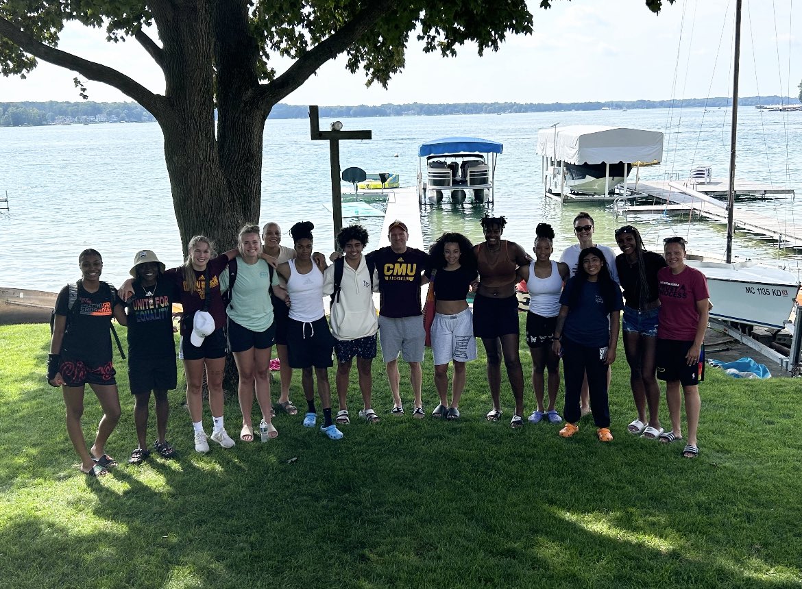 Kristin Haynie tweet media