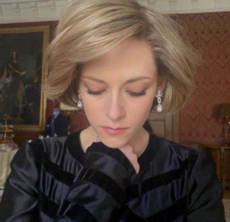 nah there is no greater pain than meeting a fun girlie at a party and becoming mutuals for years, gassing them in their comments on the reg, and then realizing at some point they unfollowed you