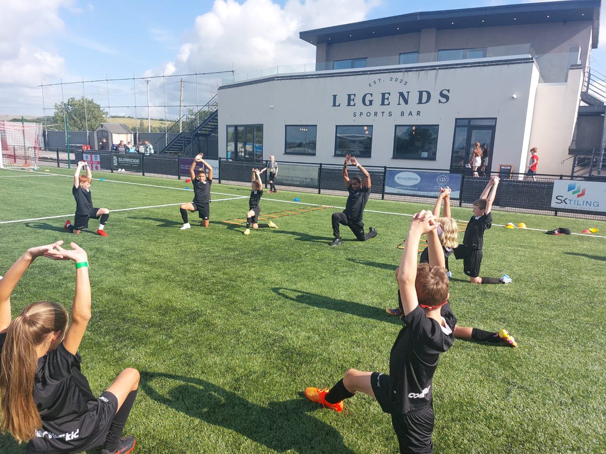 Some of our SMS pro soccer US guys down at <a href="/DarwenFC/">Darwen FC</a> for  <a href="/AKEliteSoccer1/">AK Elite Soccer Trials</a> session ⚽️🇺🇸