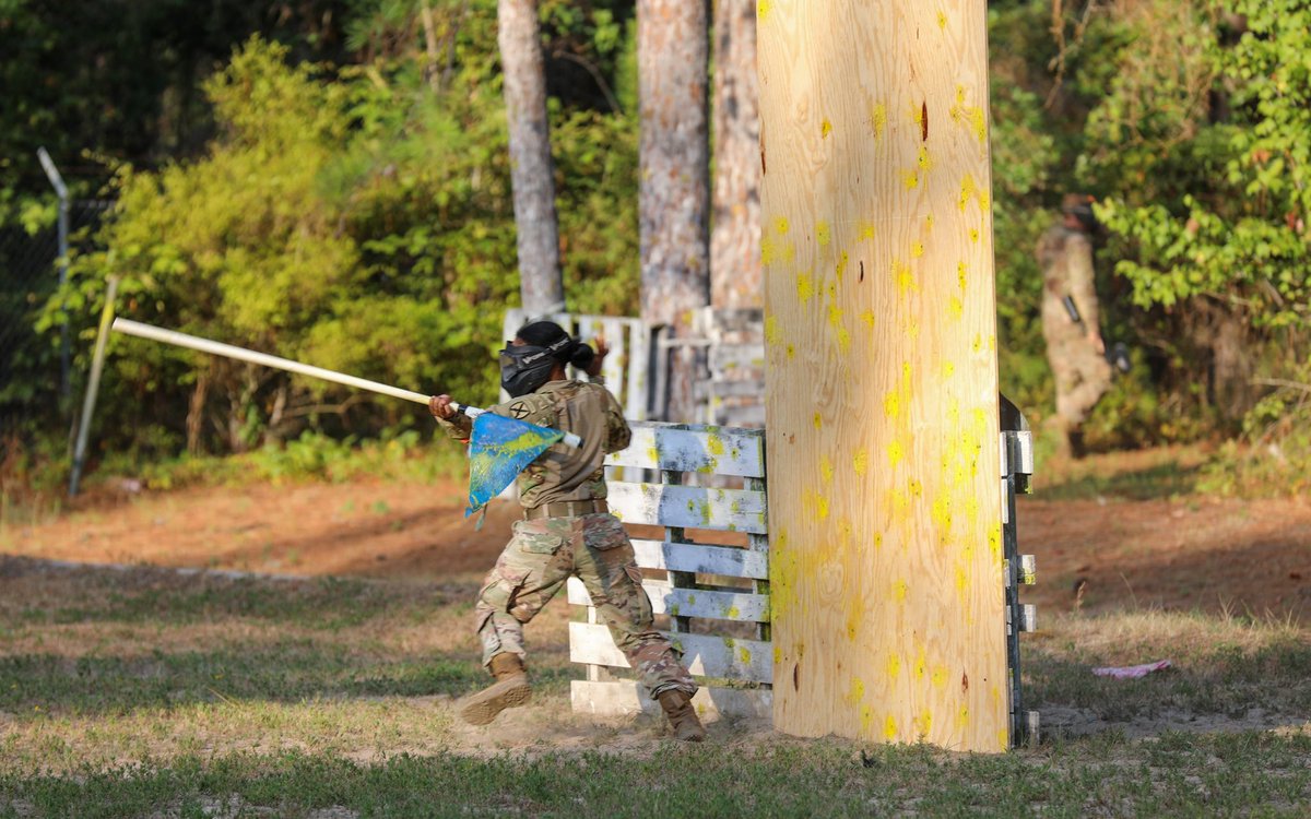 JRTC_FortPolk's tweet photo. CSM Hanson doing great things with our NCOs! Looked like a great battle! 
#ncosleadtheway
#solutionssummit https://t.co/pPI8N7J8RG
