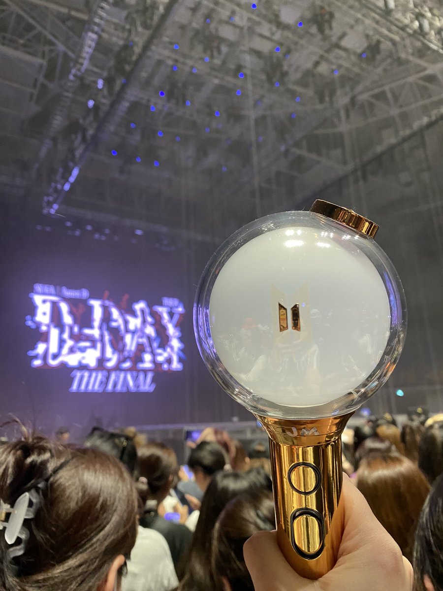 vitaminfilter's tweet photo. 슈가 피셜 애프터파티처럼 준비했다는 서울 앵콜콘서트 첫콘 스탠딩으로 야무지게 보고왔어요!! 슈가가 어제 설레서 잠못잤다는게 나도 그래서 귀엽고ㅋㅋㅋㅋ게스트로 정국이도 오고😆
주변 VIP 아미분들이랑도 친해져서 덕분에 재밌게 잘즐기고왔습니다 돌출최고👍 https://t.co/16BgUXgBm0