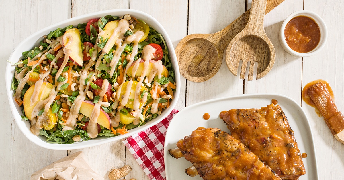PeanutsCanada's tweet photo. Who else is ready for a nutty long weekend? Get outside and fire up the grill for some of your favourite peanutty recipes ☀️🥜 https://t.co/PTiCWf6260 https://t.co/wYaZGJ88yC