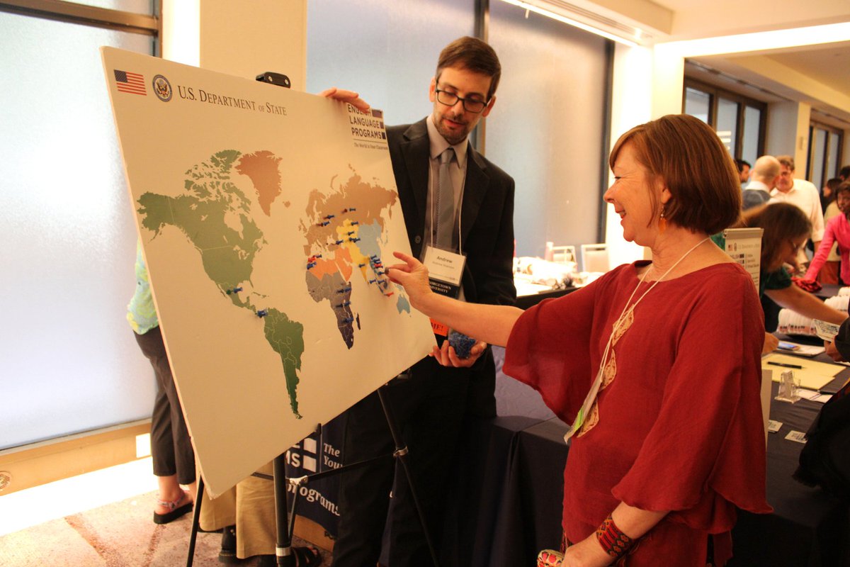 ELPrograms's tweet photo. Last night, the U.S. Department of State and English Language Programs celebrated the 180 Fellows starting their 2023-2024 fellowships abroad.  This year, Fellows will have 10-month projects in over 70 countries. 

#ExchangeOurWorld #LifeofaFellow https://t.co/FbZ6NZFdGn