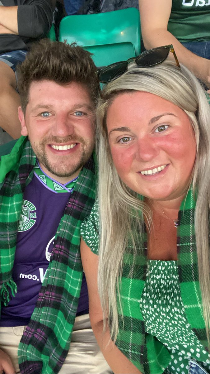EnterSamSmith's tweet image. Thank you to @HibernianFC and the boys for making our first match at Easter Road as Mr &amp;amp; Mrs a memorable one 💚🥬 #Mr&amp;amp;MrsHibs @Rhy5garrett88