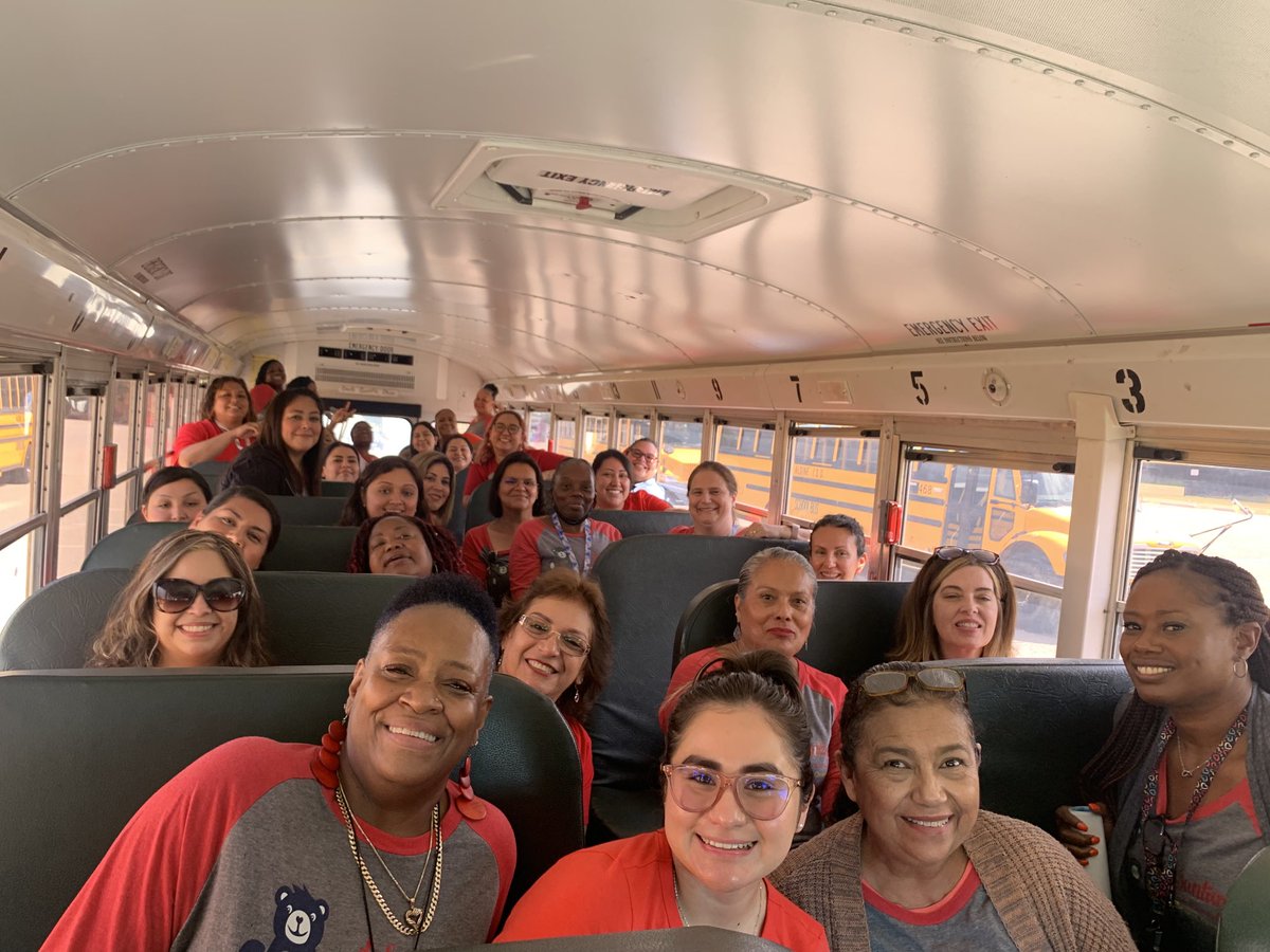 de Santiago Sped and Pre-K team geared up for the year! #MyAldine #PowerofPrimary ⁦@AldineISD⁩ @deSantiago_AISD⁩ ⁦@prettylbnaka⁩ ⁦@JuanToscanoG⁩