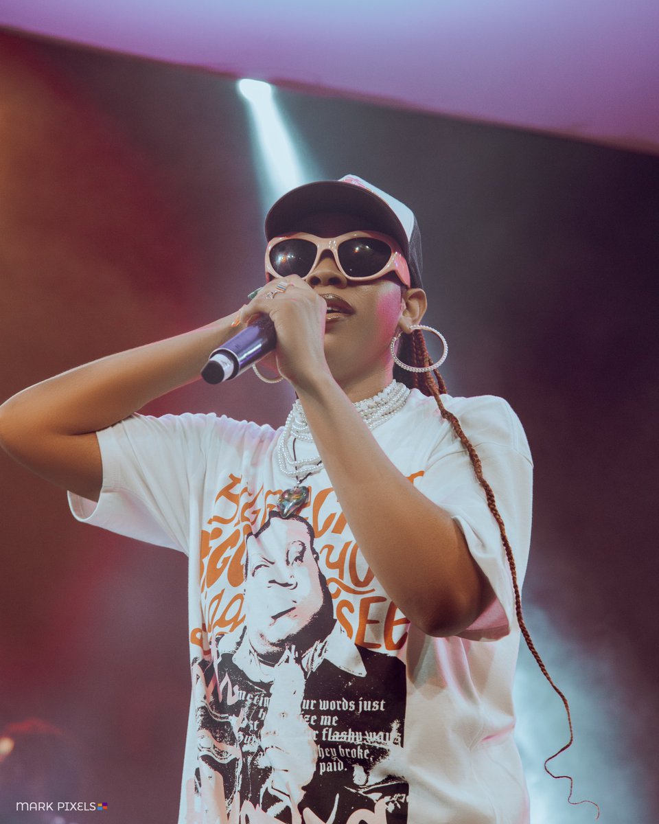 mark_pixels's tweet image. BIG DUTTY GIRL😍