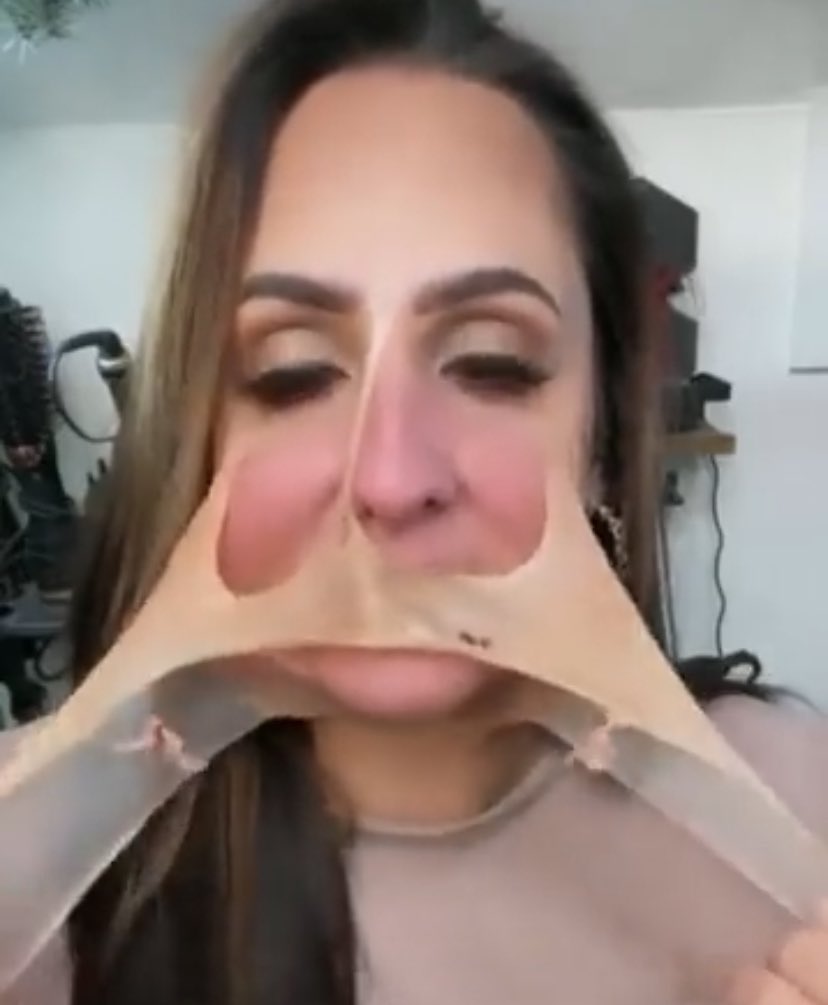 HairyLahey's tweet photo. @cctvidiots she just pulled some Texas chainsaw massacre shit 😂💀 https://t.co/hPGSbaJQt4