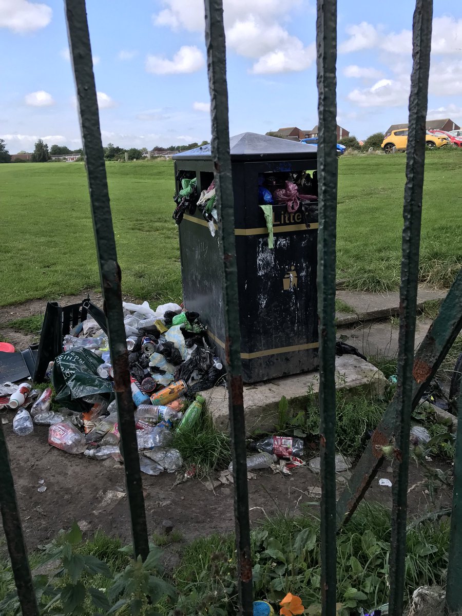 Litter bin needs emptying on Thomas Lane Recreational playground ⁦<a href="/lpool_LSSL/">Liverpool Streetscene Services Ltd</a>⁩ L14 please.
