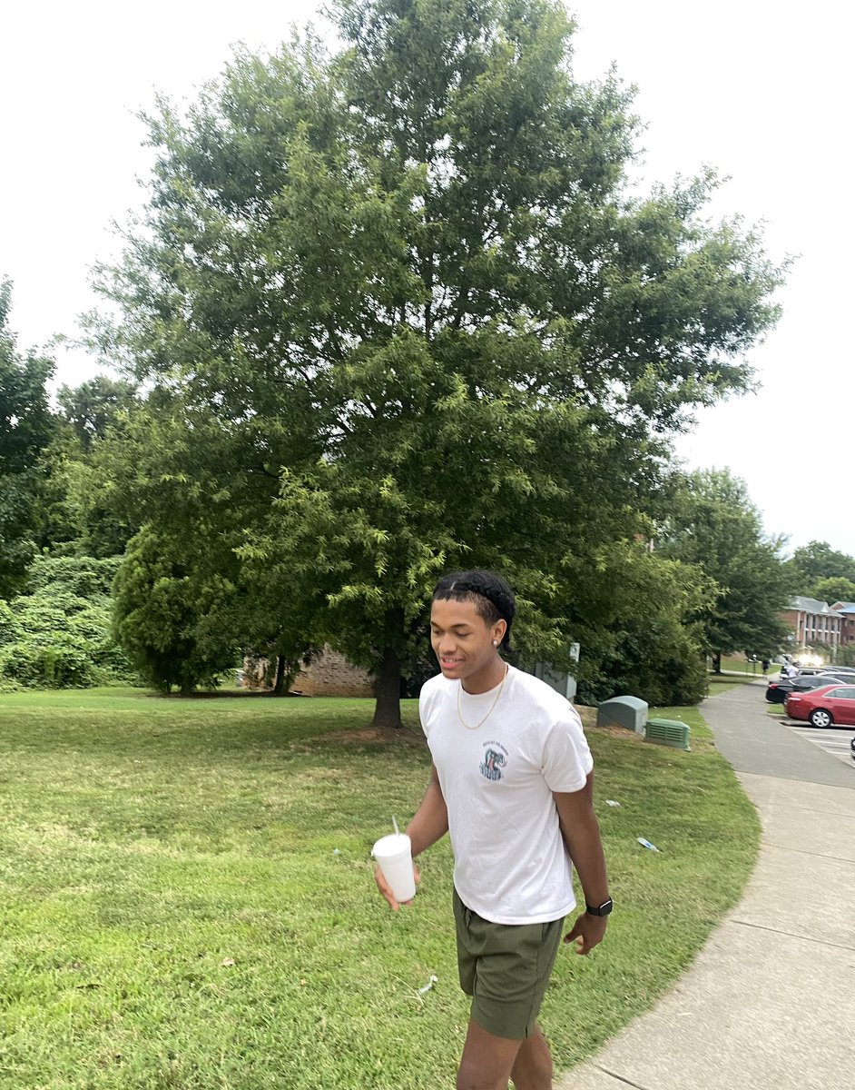 SAUFalconsMBB's tweet image. Welcome to #SAU 🦅
#weRsau #newfaces 🏀📸🤙🏾