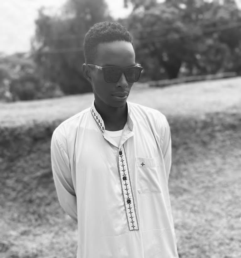 #ON_AIR
Reggae Radio Jam Pill mix with <a href="/KaitanaHenry/">big gun✌️</a>

Starting your weekend with an Upfull mix of Reggae music 

#RRUGJAMPILL 
Tune in via 👉 hearthis.at/reggae-radioug…