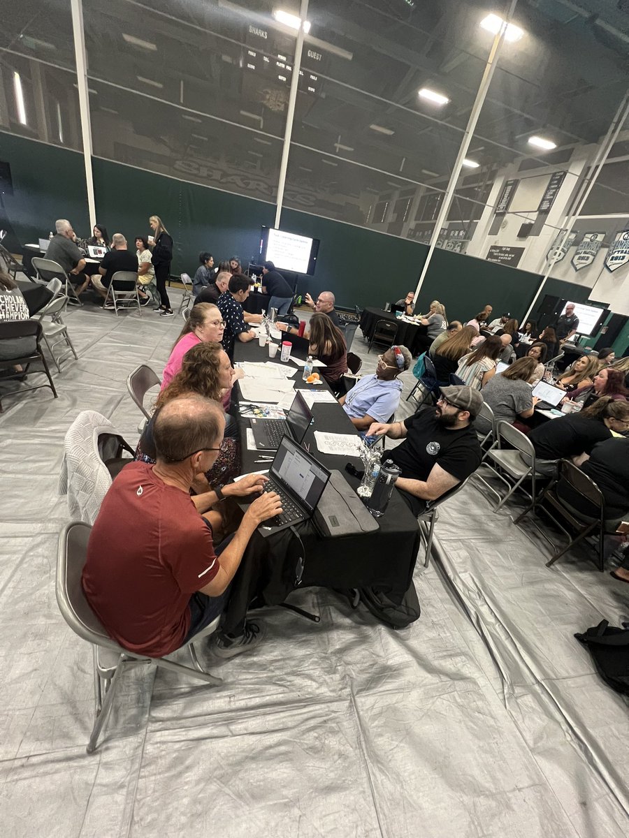 JTCameron24's tweet photo. Sharks diving into the work of PLC #shsallin https://t.co/3yr8WZv8xC