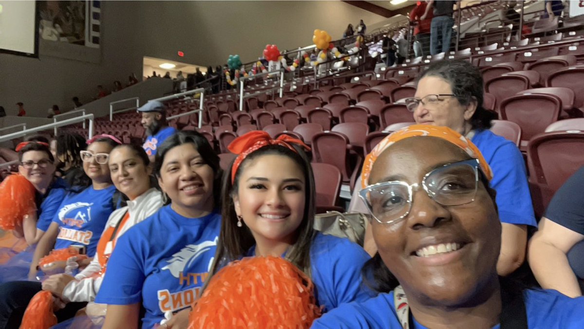 MissKB_3rd's tweet photo. #MyAldine #AldineConvocation
#SomosStallions @SmithES_AISD @Delmi16 @Anjanette_Pixie @CherylS24605676 https://t.co/eVNnC1K8Cq