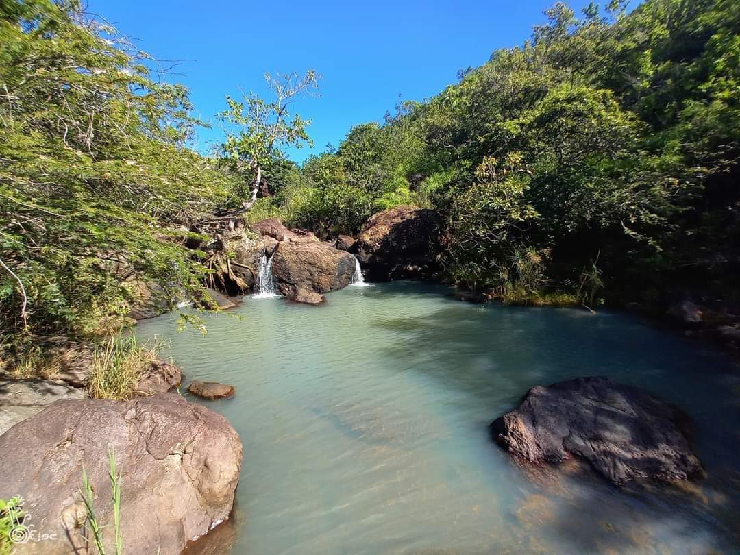 Siemprealfrent3's tweet photo. #Nicaragua 
Hermosos paisajes. 🤩
Desde la Meseta de Hato Grande, Juigalpa-Chontales.🤩⛺

👉🏼 Donde podemos disfrutar de una gran aventura en Senderismo y un chapuzón en las Piscinas Naturales. 🚶🏻‍♂️🚶🏻‍♀️🏊🏻‍♂️🏊🏻‍♀️
#HatoGrande
#NicaraguaFascinanteIrresistible https://t.co/xE2MXDvF79