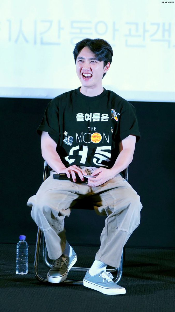 خوشگله، خوشگله، زيادی خوشگله.

Kyungsoo The Moon
Kyungsoo SNS
Kyungsoo Variety Show
Kyungsoo Blue Dragon 
Kyungsoo Elemental
Kyungsoo Instagram
Kyungsoo Solo Album
Kyungsoo September
Kyungsoo EXO
Kyungsoo Vocal
Kyungsoo Voice

#TheMoonMovie #KYUNGSOO 
<a href="/weareoneEXO/">EXO</a>