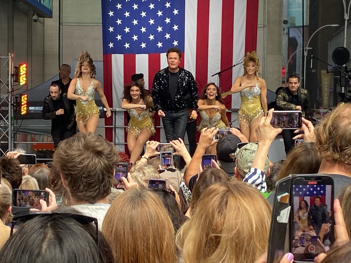 donnyosmond's tweet photo. I had so much fun with everyone at @foxandfriends this morning. So many of you showed up very early and I really appreciated that. In fact, they told me that it was the largest crowd they've had for their Summer Concert Series. So once again, thank you, thank you, thank you. ❤️ https://t.co/MQYKm8ZonK