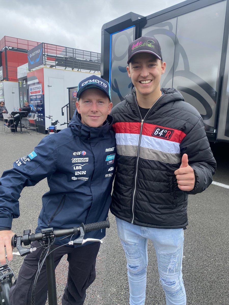 Luke68Power's tweet photo. Aussie Aussie Aussie 🇦🇺 @SilverstoneUK #BritishGP #Moto3 https://t.co/FFAhNPRTWw