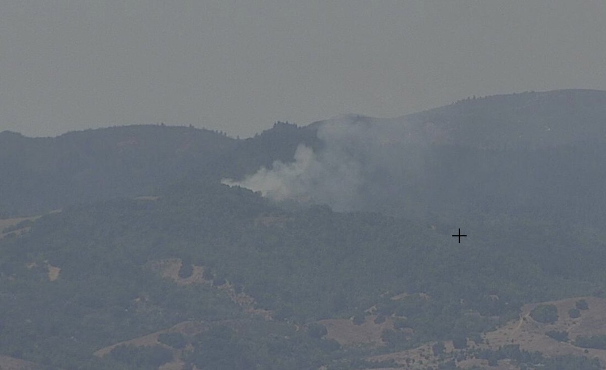Sarah_Stierch's tweet photo. 👀 Air attack is over the fire as of 2:12 p.m. They report it is an estimated 2 acres and burning at a moderate rate of spread. #PartrickFire https://t.co/IVw8PjzZK3