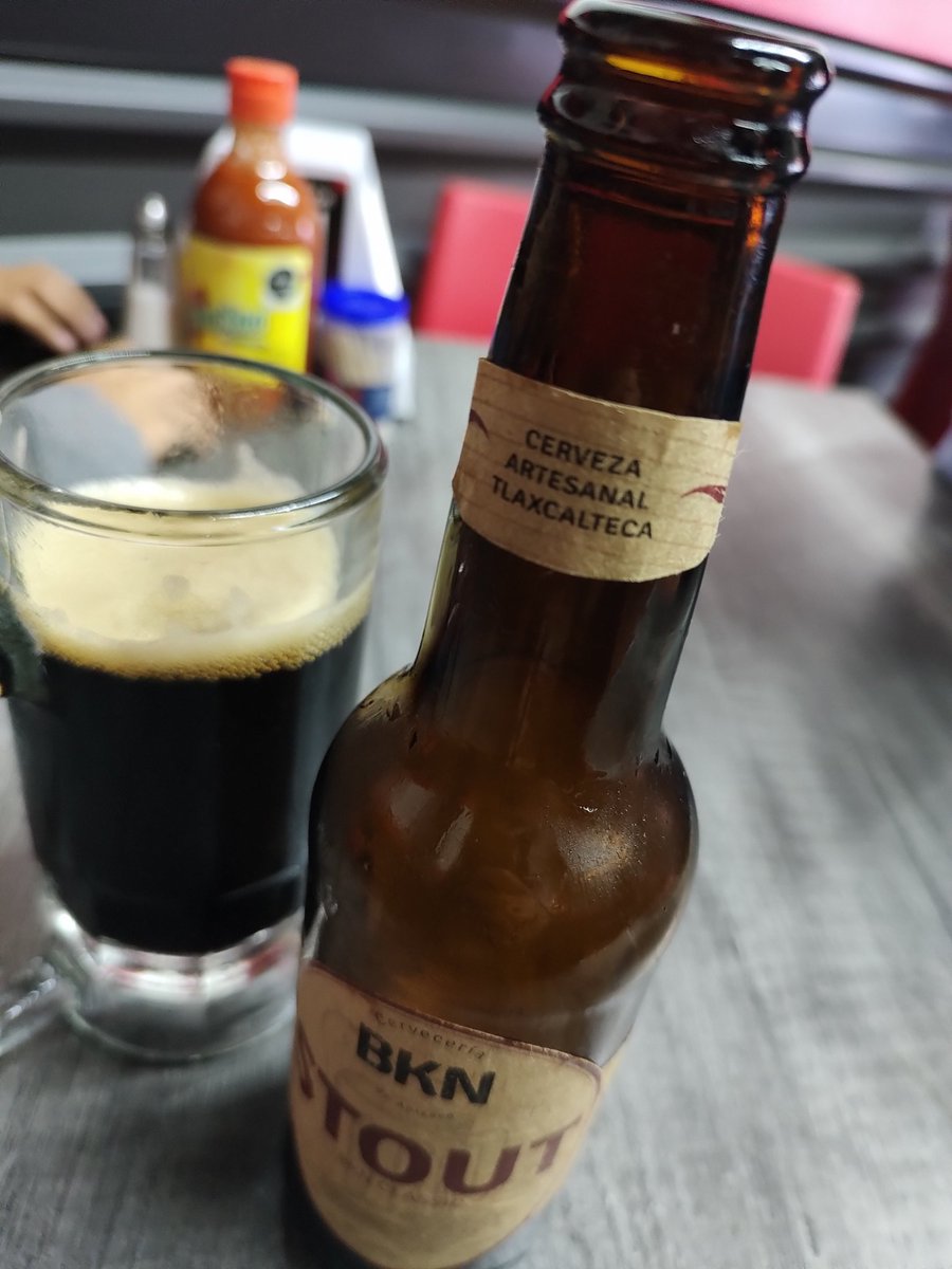 YessiFanktastic's tweet photo. #DiaDeLaCerveza 🍻 https://t.co/XJ7LbhB60e