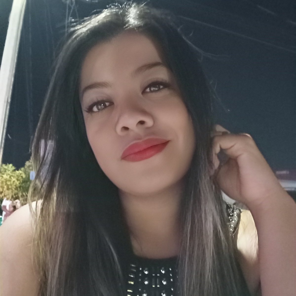 MarianaClown's tweet photo. #NuevaFotoDePerfil https://t.co/C6IGuL2VED