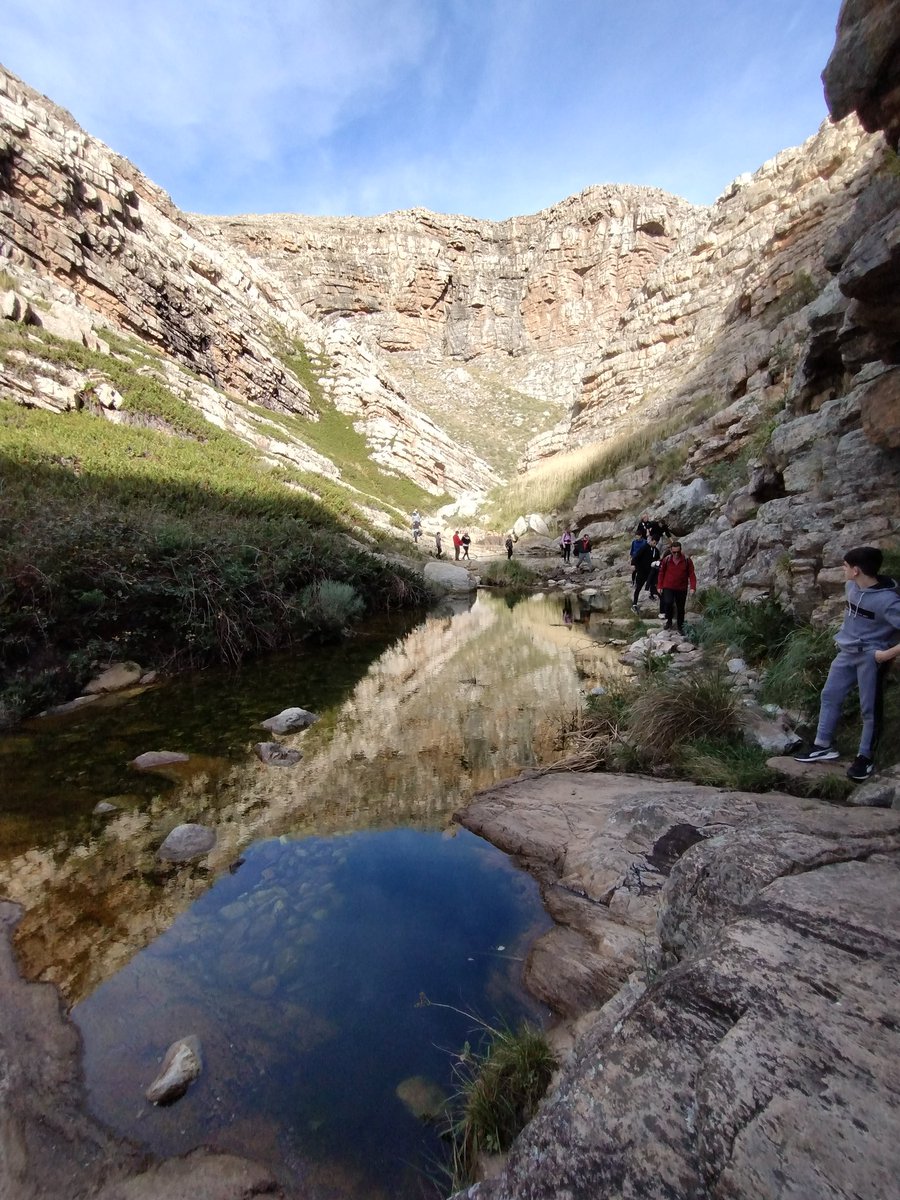 marimaartinez's tweet photo. @baronjimena En Sierra de la ventana, provincia de bs as. Recomendadisimo Reserva Natural Sierras Grandes, en verano te podés meter en los piletones 👌 https://t.co/mh6ggTY9Mk