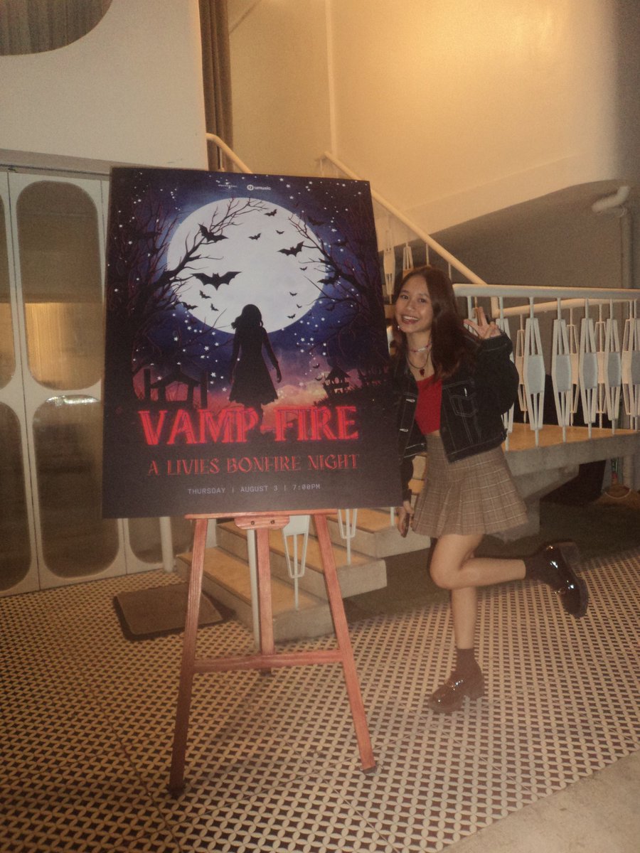 iliv4uolivia's tweet photo. #ORVampFireNight π§ββοΈπ©Έ https://t.co/NNdtCGRi0U