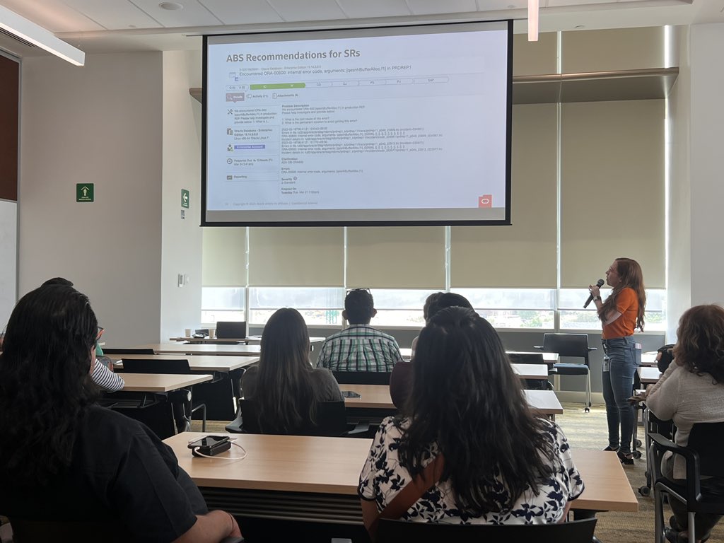 sandeshr's tweet photo. Automated SR recommendations using ML #OracleAHF   #Guadalajara #LatamTour2023 #Mexico @laouc @ramirogz @oramexico @OracleDatabase https://t.co/fxHDUNnlP9