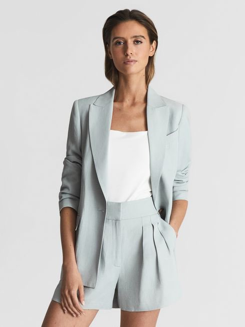 our_jesse's tweet image. What I think I’ll                          What I actually
look like in                                   look like:
tailored shorts: