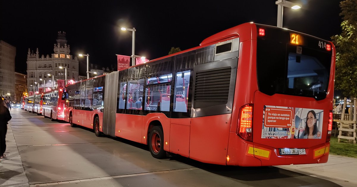 BlogBusurbano's tweet image. Han tomado puntuales la 
salida todas las líneas.
#Lín3A #Bus396.hacia Pz Ourense
#Lín3A #Bus363 cambia a #Lín1A
#Lín1A #Bus390 
#Lín11 #Bus413 art 
#Lín3 #Bus365 
#Lín6 #Bus347 art
#Lín7 #Bus385
#Lín21 #Bus414 art
#Lín1 #Bus368