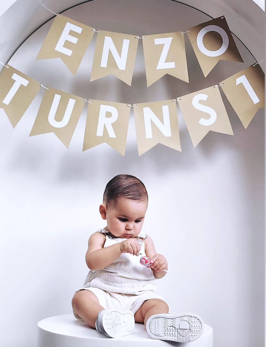 juliaacomments's tweet photo. feliz 1 aninho pequeno Enzo, te amo ❤️ https://t.co/AoDrqKHf32