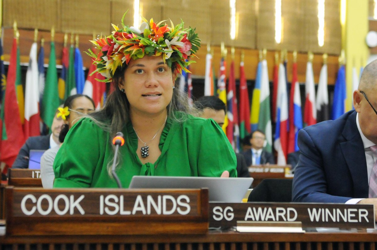 DAWNfeminist's tweet image. Alex Herman from the Cook Islands Seabed Authority calls for Pacific solidarity on ocean governance despite having different positions on DSM.

#ClimateCrisis #KeepItInTheDeep #DefendTheDeep