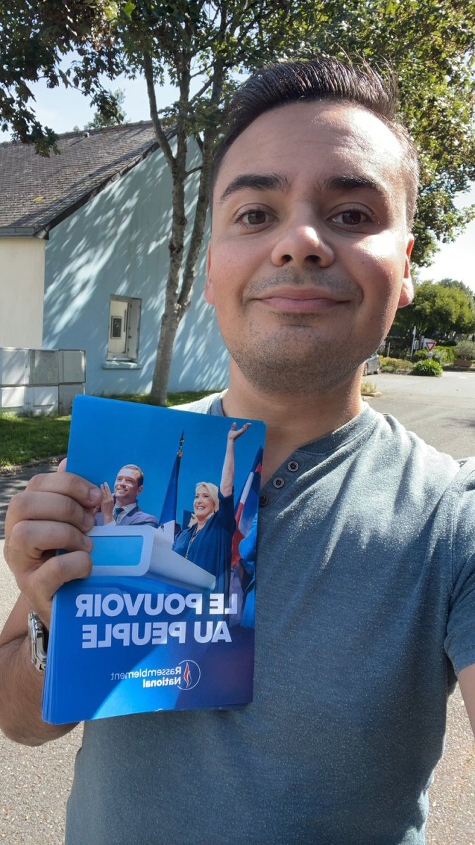 FranckNicolasRN's tweet photo. ☀️ Tractage aujourd’hui à #Mahalon sous le soleil Bigouden.

Rendre le pouvoir au peuple avec le @RNational_off, c’est :
1️⃣ Baisser les taxes sur les énergies de 20 à 5,5%
2️⃣ Exonérer de TVA un panier de 100 produits de première nécessité
3️⃣ Lutter contre tous les types de fraude https://t.co/13pv8ZirgD