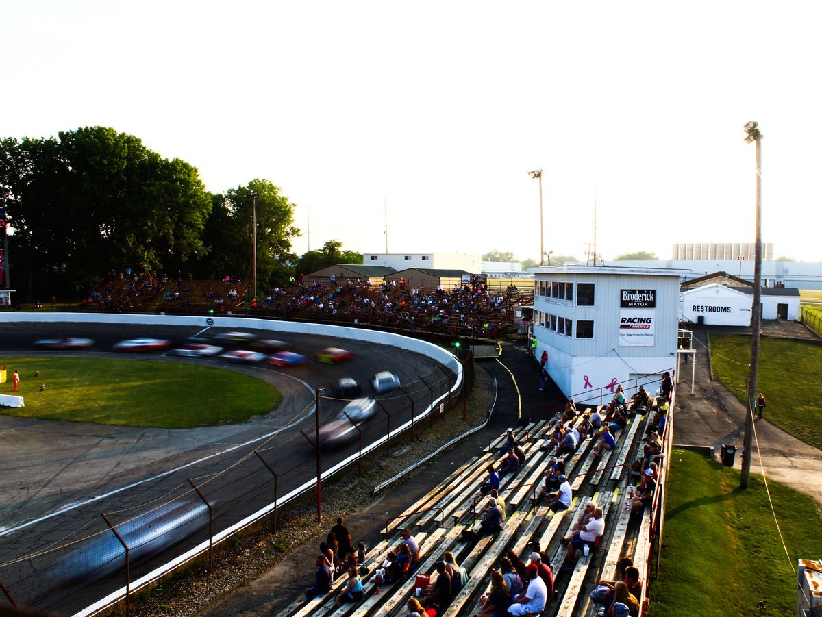 AndersonSpeedwy's tweet image. We are only ONE day away from the Madison County 200!

🏎️ CRA Late Model Sportsman, Marcum's Welding Front Wheel Drives, Noble Wine &amp;amp; Spirits Thundercars, Thunder Roadsters
📆 Saturday, August 5th
🕰️ 7:30pm
📺 @RacingAmerica

Race info:
buff.ly/3DBuaD4

📷 Ryan Lentz Jr.