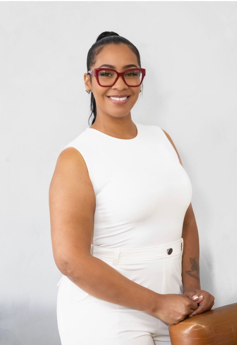 Introducing Talya F, Operations Manager at Infinite Support Solutions. A pro in managing diverse industries, creating inviting workspaces, and delivering top-notch customer service. Foodie and family lover. #OperationsManager #CustomerService #coworking #FridayVibes #community