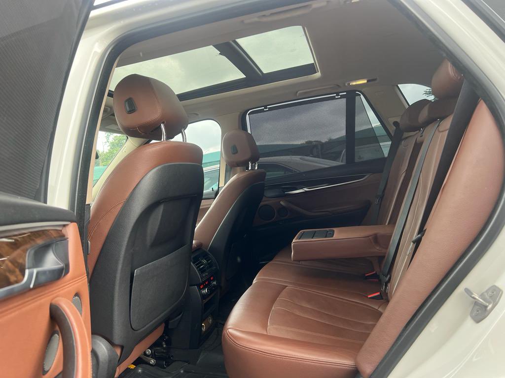 Automall_ng's tweet photo. Few months used BMW X5 2015 model
Price:17.5m
Duty: paid
Location: Abuja
#maryamshetty #ecomog #Niger
@aisha_yaGuda @el_uthmaan @Waspapping_ @alamin_ghost @__yellows @_hafsat_paki @chandni_lish @saamaccido_ @moderate_ustaz @MallamRetweeet @Mvnaaa___ Retweet pls 🙏 https://t.co/kBo1leSVnG