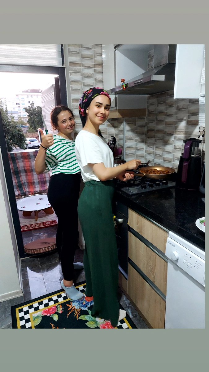 61__Sevgi's tweet photo. Bekar evi diye benim eve  cullandilar.. https://t.co/CMRO99I6uW