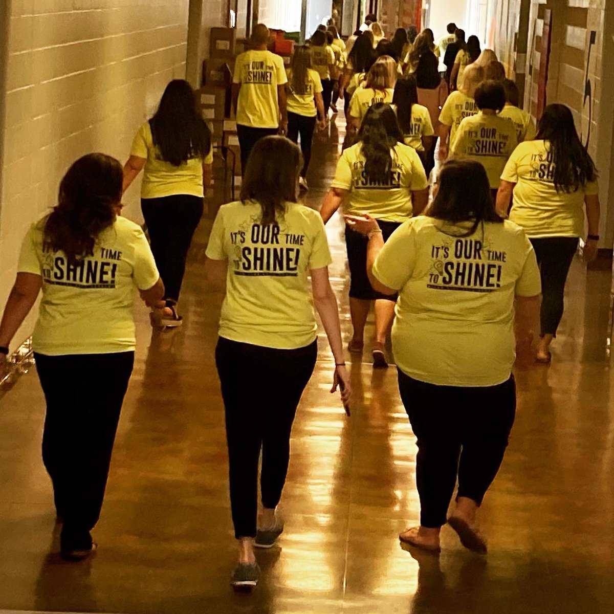 MilamMagnet's tweet photo. We are enjoying our day together and working hard to prepare for the year!! We wish everyone could have a sneak peak of how amazing this Team is and how passionate they are to serve our students and families!! #ItsOURtimetoSHINE #GoTeam #LetsRead #MathMastery 😁⭐️ https://t.co/lzUK77Qsl5