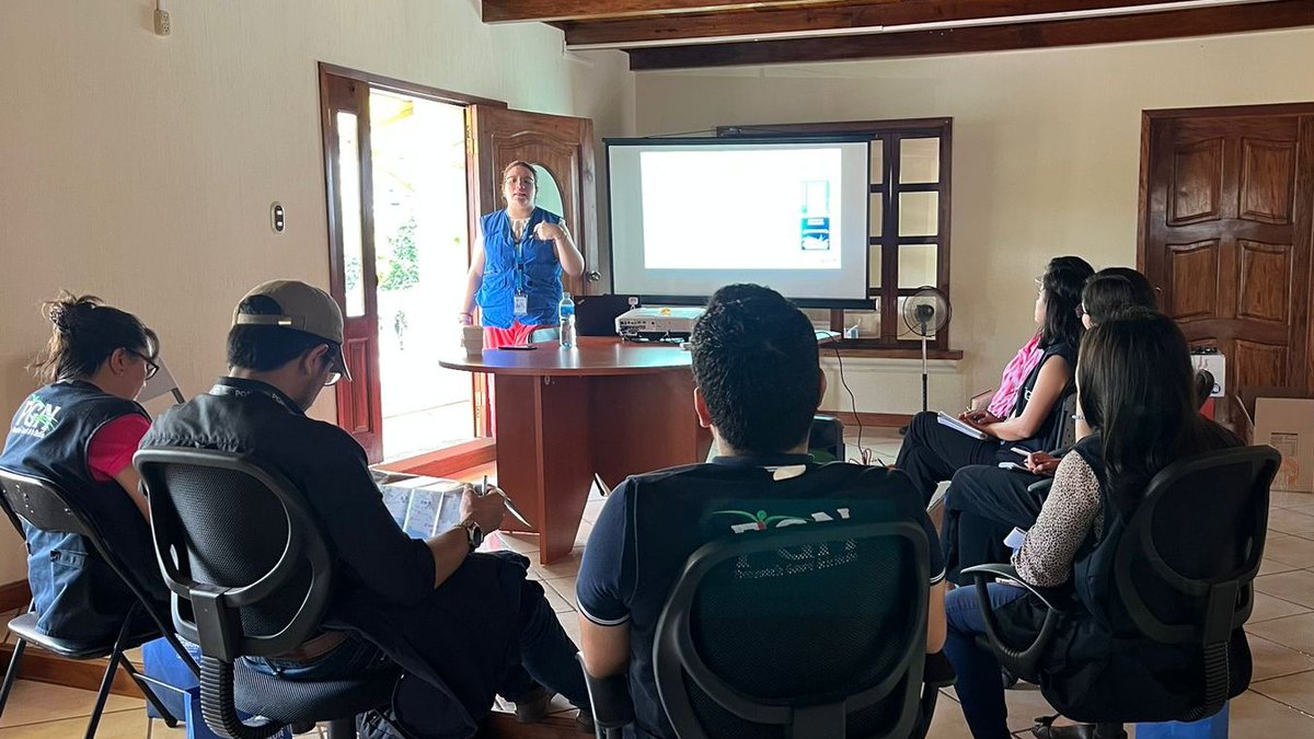 JuanOssaE's tweet photo. El trabajo conjunto con las instituciones guatemaltecas promueve una respuesta efectiva al desplazamiento forzado, fomentando la protección de derechos y el acceso a mecanismos de protección

Gracias @PGNguatemala Malacatán por recibirnos hoy para este espacio de aprendizaje https://t.co/sP58JaVtY8