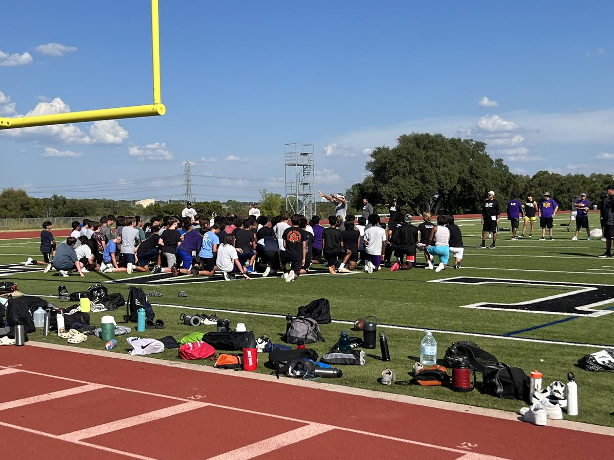 RootEdSA's tweet photo. Kids all over Texas are hitting the pavement hard right now to prep for all their activities starting soon. Putting in the effort in the Texas heat to be the very best they can be. Everyone loves to see it!  #RootEdClark #RootEdLEE #RootEdChurchill #RootEdFloresvillsHS https://t.co/DrpLNR0HJB