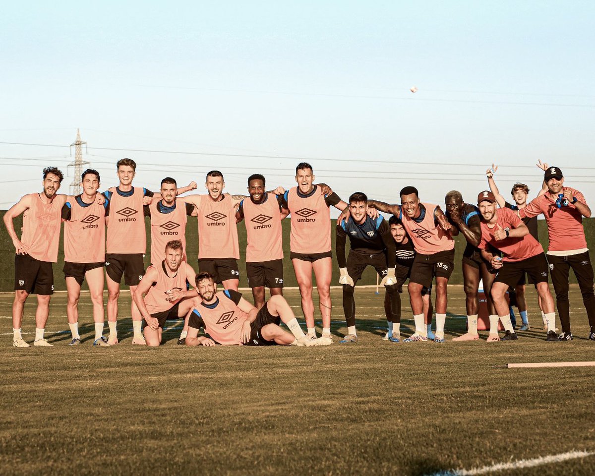 Bandirmaspor's tweet photo. Kazanan Takım! 🤩🏅

#GüçlüTakım
#BurasıCinÇukuru
#BandırmaOlmuşHayatımız https://t.co/bsjSaPn7OC