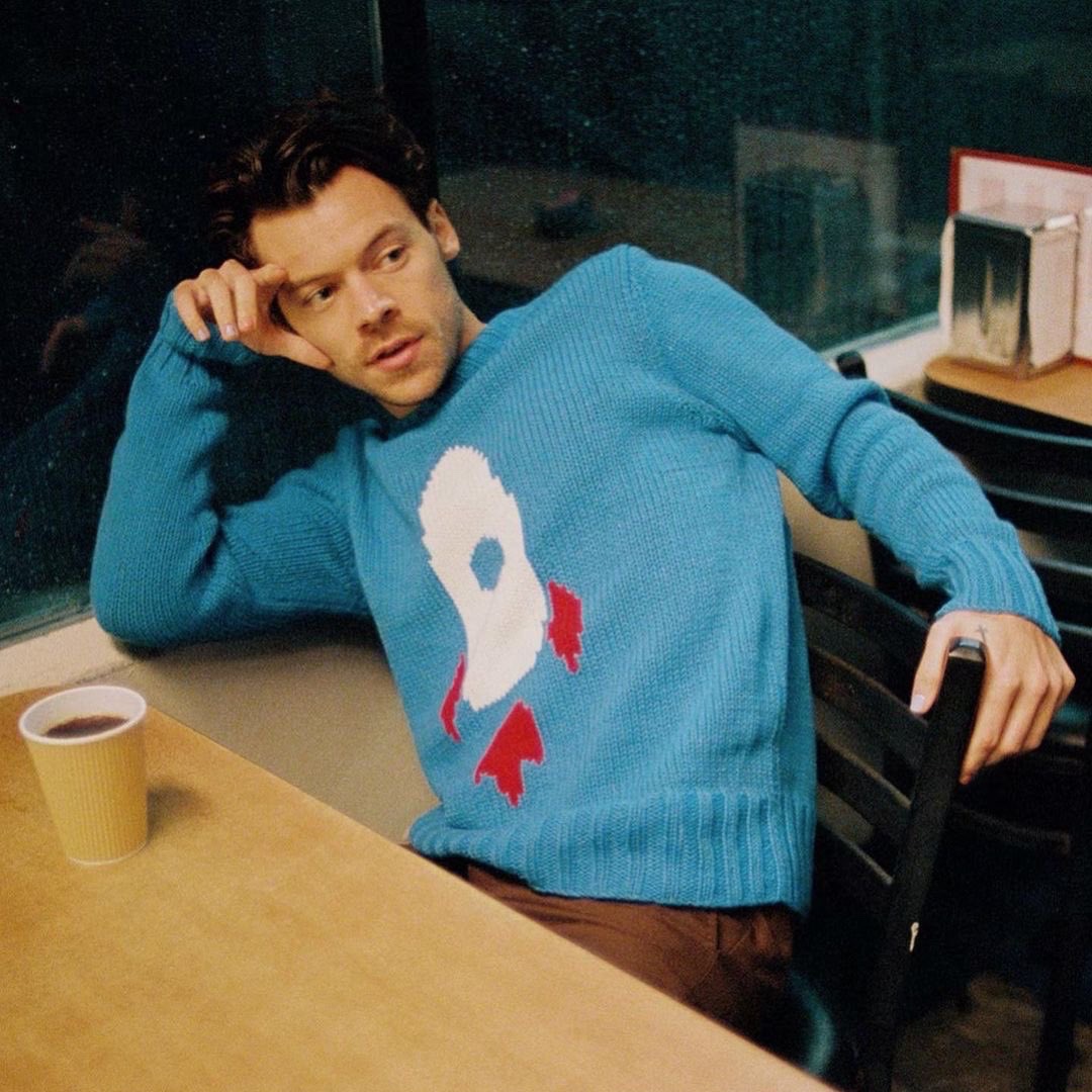 chartdata's tweet photo. .@Harry_Styles' "Satellite" is now certified Gold in the UK. https://t.co/W5rPHaFyqr