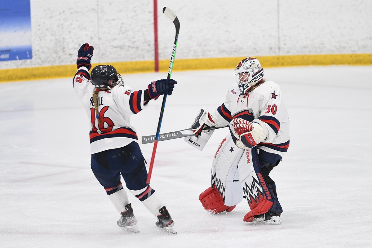 RMUWHockey's tweet photo. 𝐒𝐓𝐎𝐑𝐘: 𝐈𝐧𝐬𝐢𝐝𝐞 𝐋𝐨𝐨𝐤 𝐚𝐭 𝐑𝐌𝐔'𝐬 𝐍𝐞𝐰 𝐏𝐥𝐚𝐲𝐞𝐫𝐬

10 transfers and nine freshmen explain their reasons for coming to @RMU 

📰: https://t.co/HCuNFyci5H

#BobbyMo | 🔵🏒🔴 | #RMUnite #CollegeHockeyAmerica https://t.co/c3hCqF8h5V