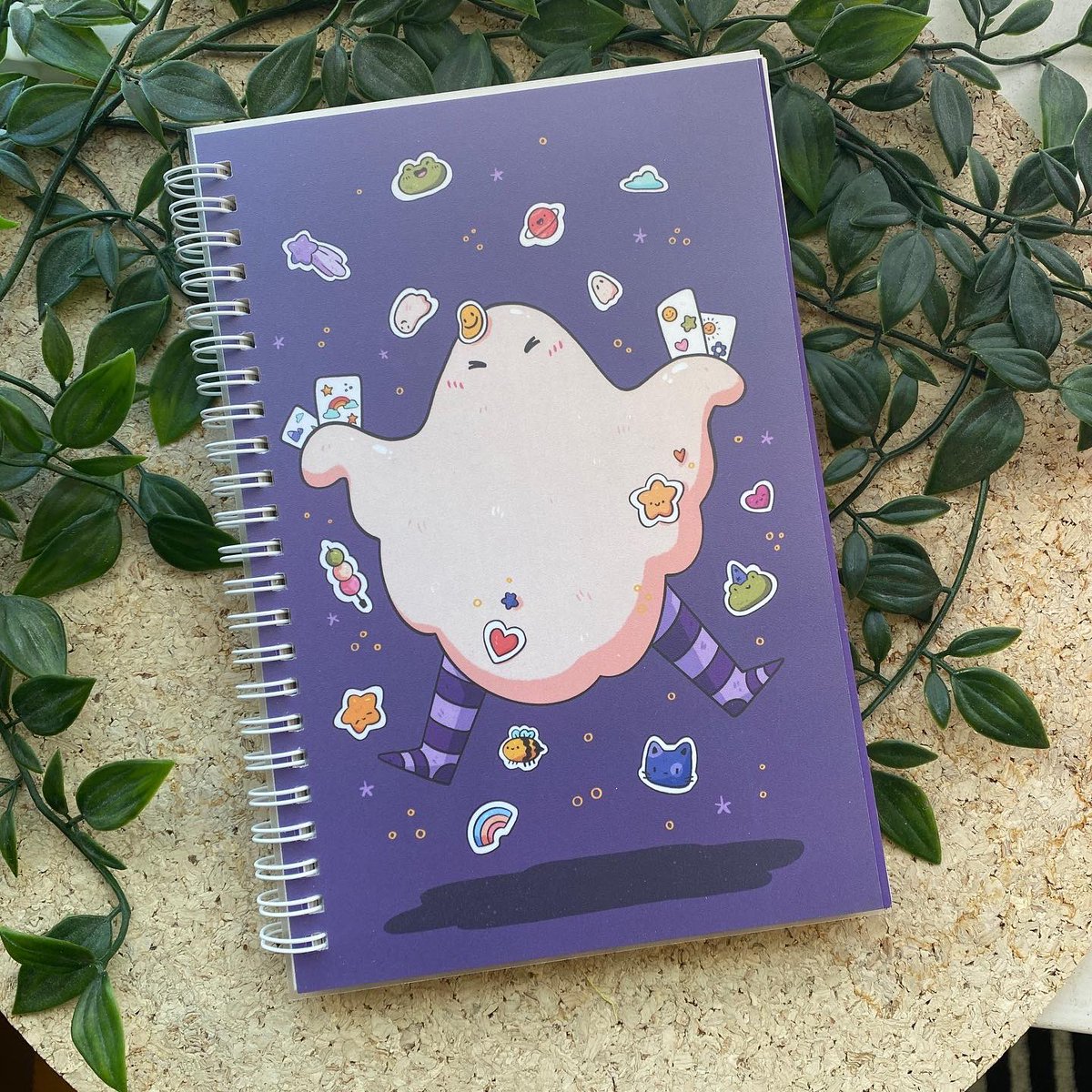 Disadoodles's tweet photo. I made cute stuff if you wana have a look at disadoodles . com 🌱 https://t.co/8EkMwBjPKu