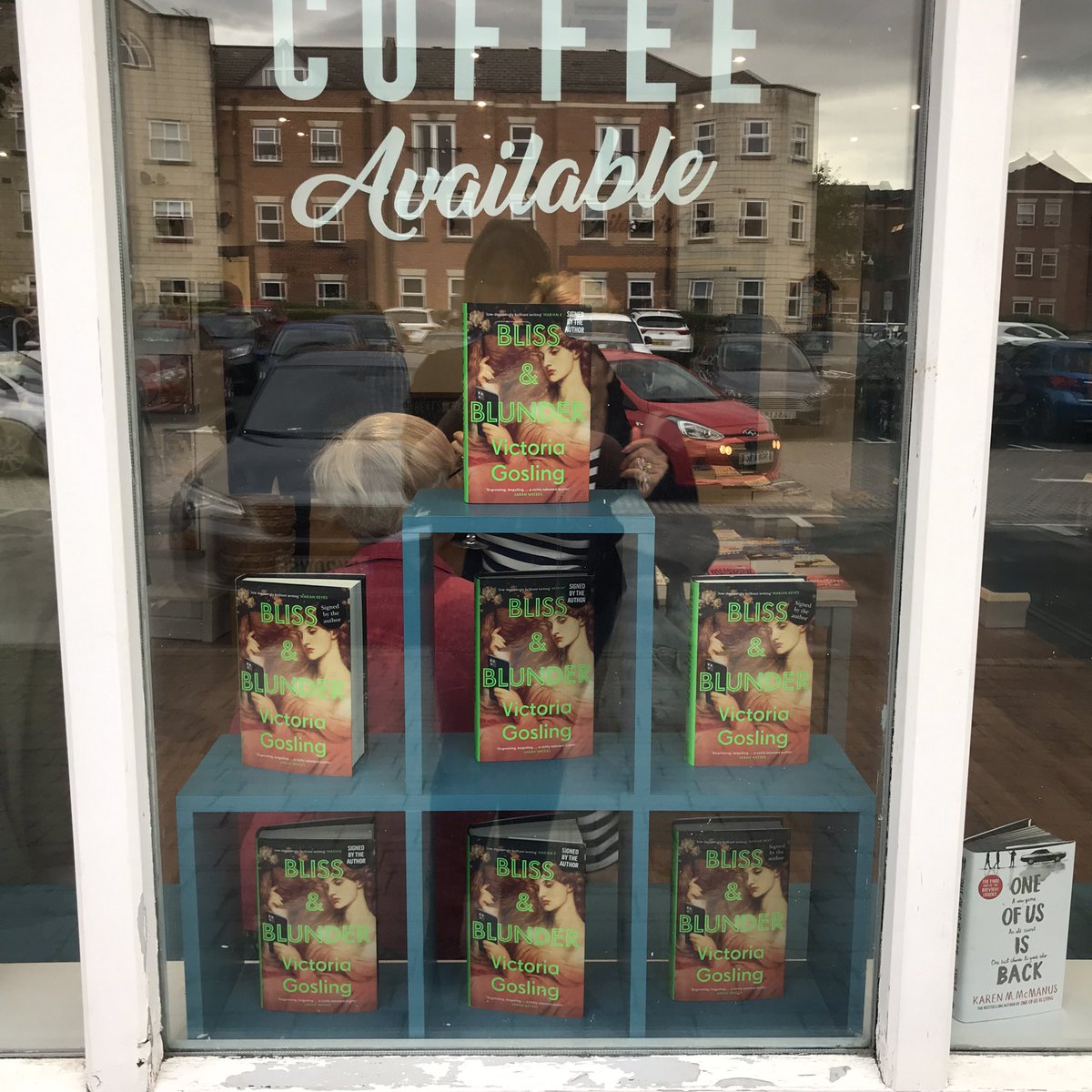 Victoria Gosling (@victoriagosling) on Twitter photo Had my book launch at <a href="/bertsbooks/">Bert’s Books</a> last night and Alex had got in cupcakes with the #BlissAndBlunder cover on them - and the whole event was like a lovely dream. Then driving home in the dark, I took my editor to visit my favourite long barrow. 10/10 day 😍 Had my book launch at <a href="/bertsbooks/">Bert’s Books</a> last night and Alex had got in cupcakes with the #BlissAndBlunder cover on them - and the whole event was like a lovely dream. Then driving home in the dark, I took my editor to visit my favourite long barrow. 10/10 day 😍