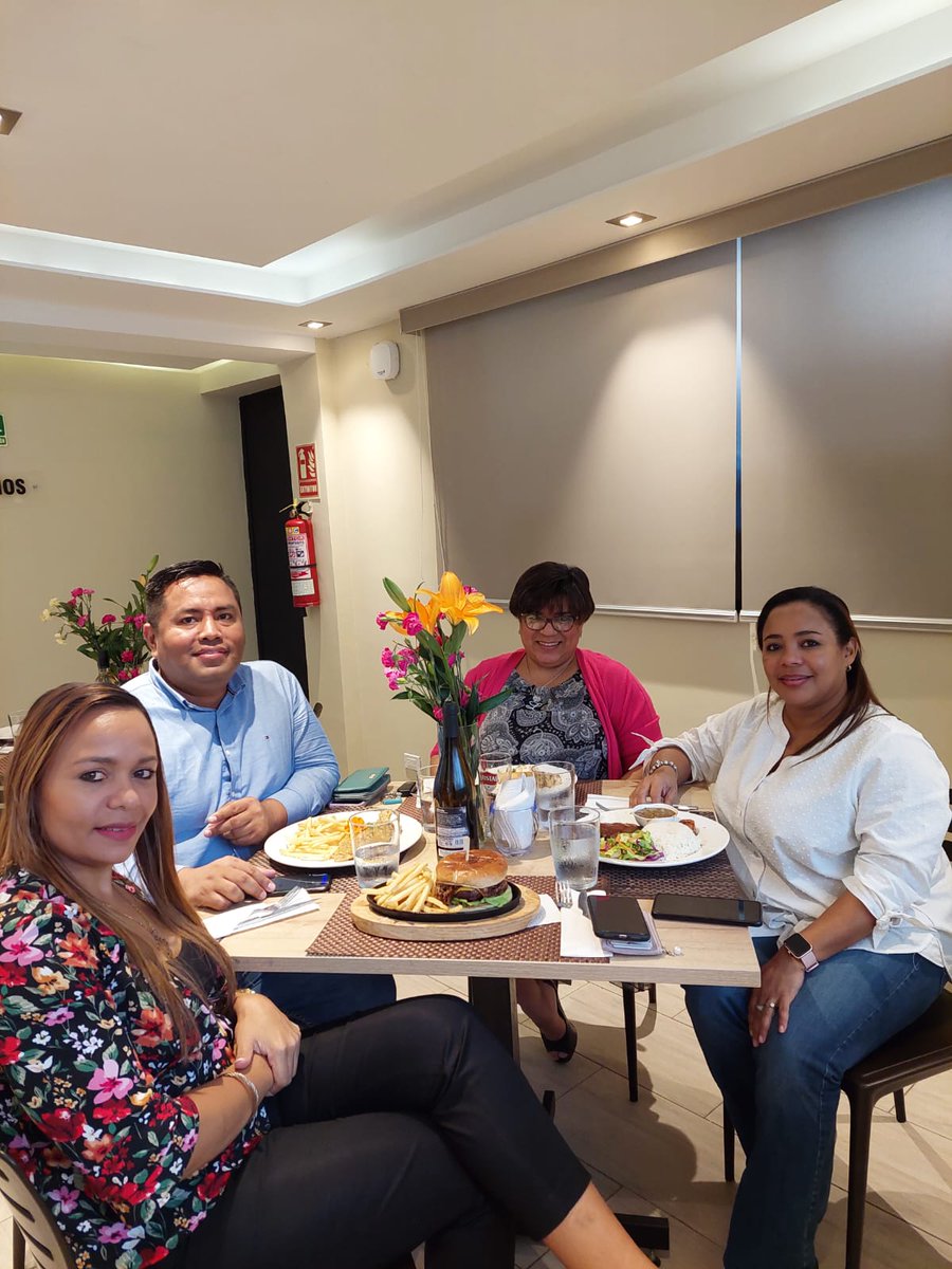 Lennys Samudio tweet media